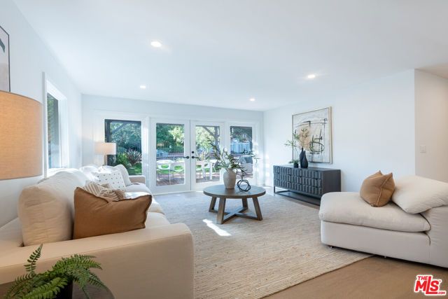 17153 Adlon Road, Encino (los Angeles), CA 91436
