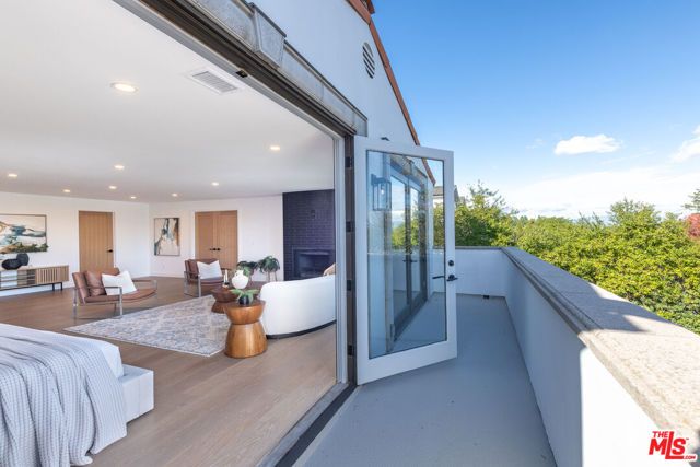 17153 Adlon Road, Encino (los Angeles), CA 91436
