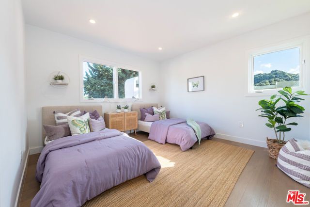 17153 Adlon Road, Encino (los Angeles), CA 91436