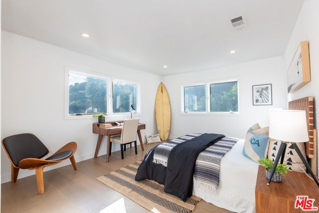 17153 Adlon Road, Encino (los Angeles), CA 91436