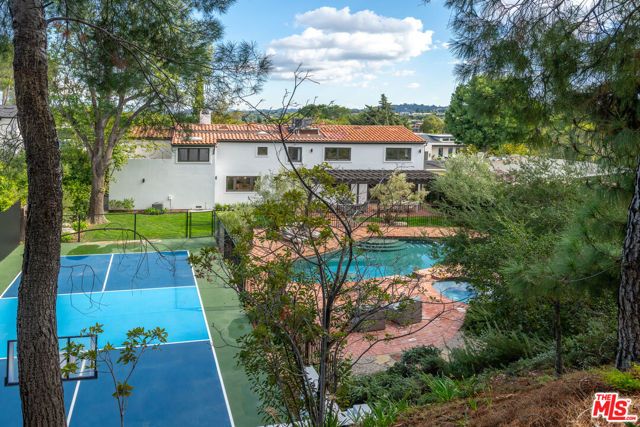 17153 Adlon Road, Encino (los Angeles), CA 91436