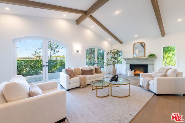 17153 Adlon Road, Encino (los Angeles), CA 91436