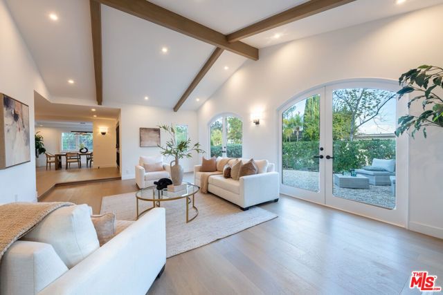 17153 Adlon Road, Encino (los Angeles), CA 91436