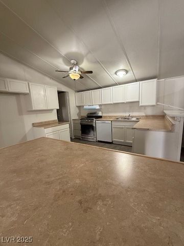 2916 Gavilan Lane, Las Vegas, NV 89122