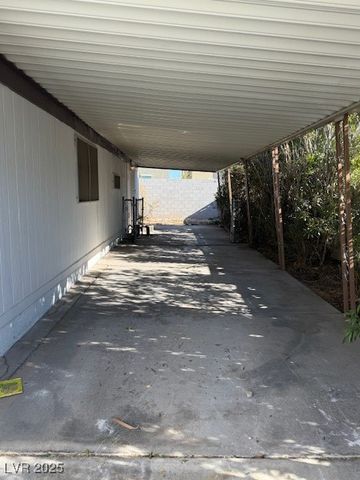 2916 Gavilan Lane, Las Vegas, NV 89122