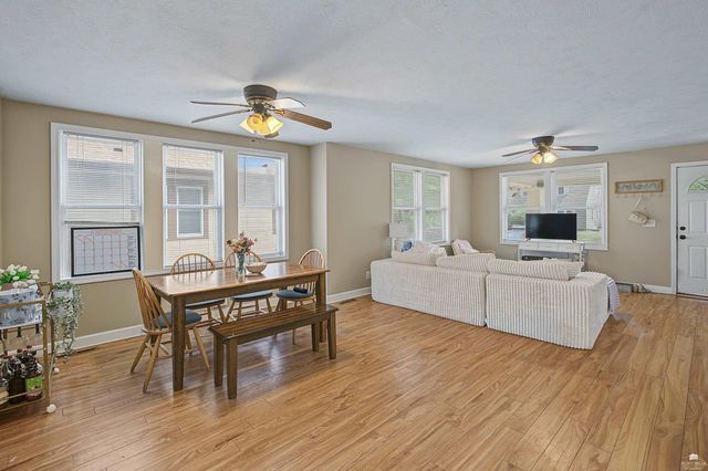 1112 Thurston Street, Manhattan, KS 66502