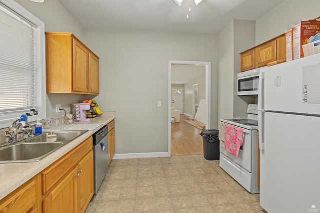 1112 Thurston Street, Manhattan, KS 66502