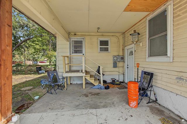 1112 Thurston Street, Manhattan, KS 66502