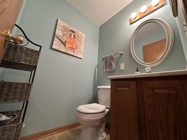 1643 Erin Hill, Stoughton, WI 53589