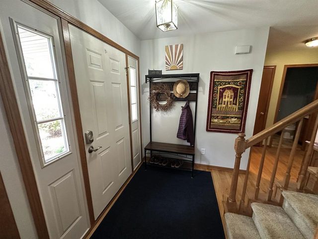 1643 Erin Hill, Stoughton, WI 53589
