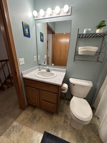 1643 Erin Hill, Stoughton, WI 53589