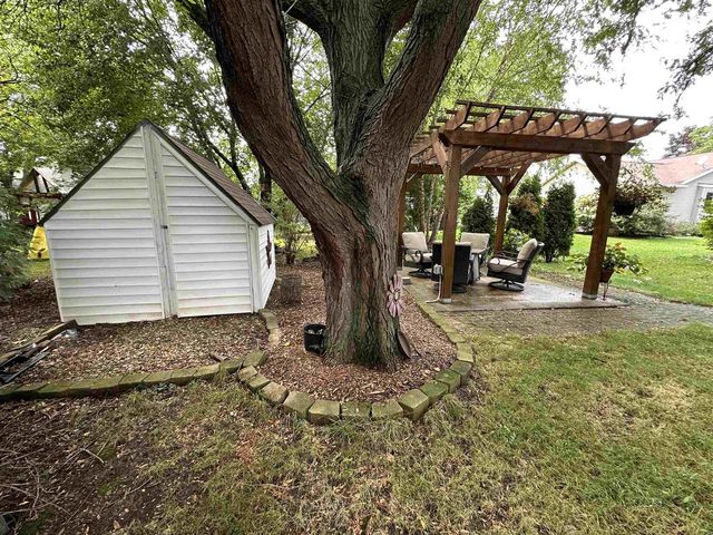 1643 Erin Hill, Stoughton, WI 53589