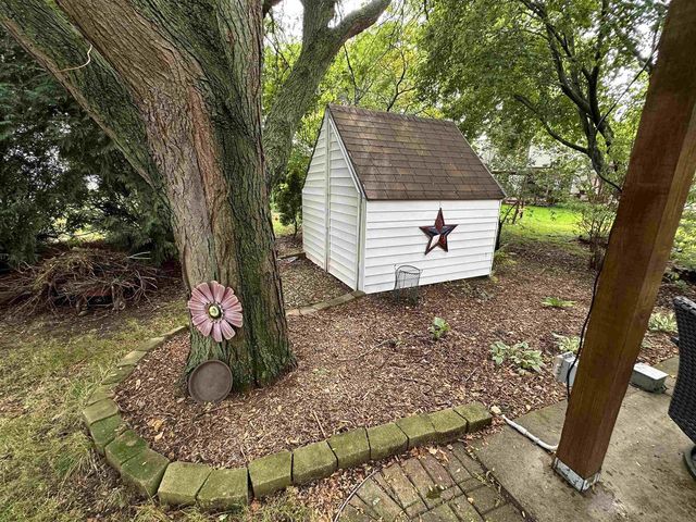 1643 Erin Hill, Stoughton, WI 53589