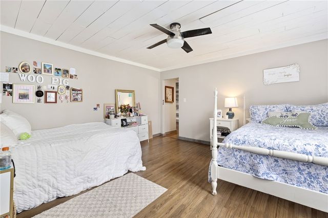 243 W North Street, Fayetteville, AR 72701