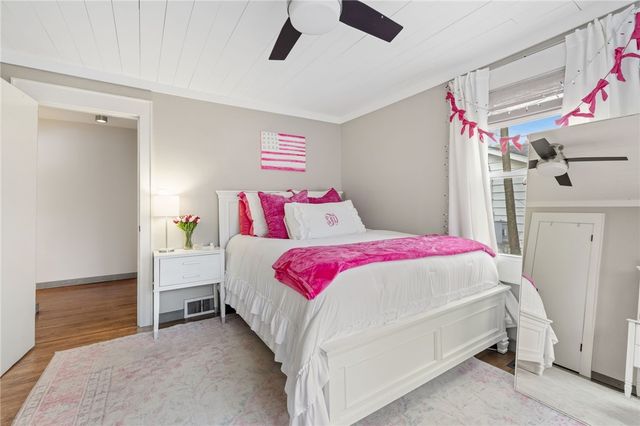 243 W North Street, Fayetteville, AR 72701