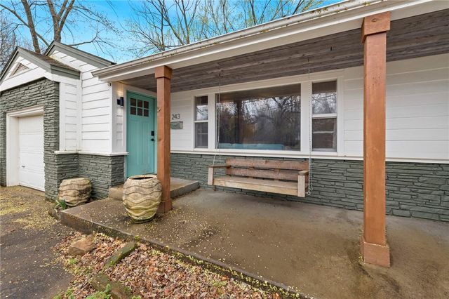 243 W North Street, Fayetteville, AR 72701