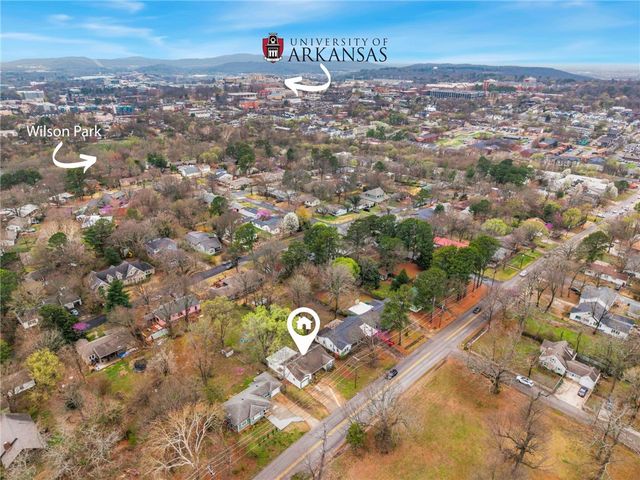 243 W North Street, Fayetteville, AR 72701