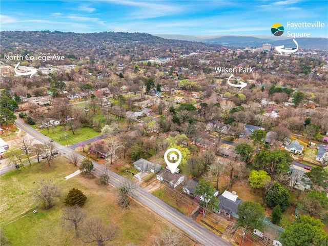 243 W North Street, Fayetteville, AR 72701