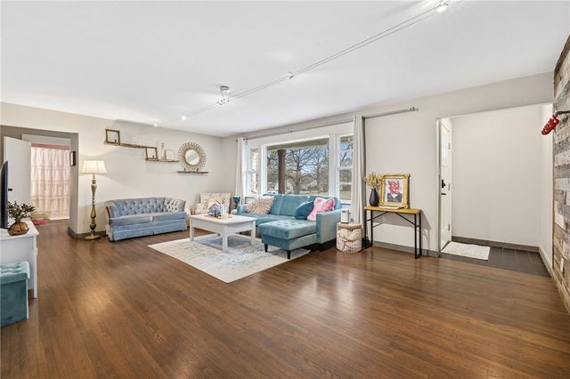 243 W North Street, Fayetteville, AR 72701