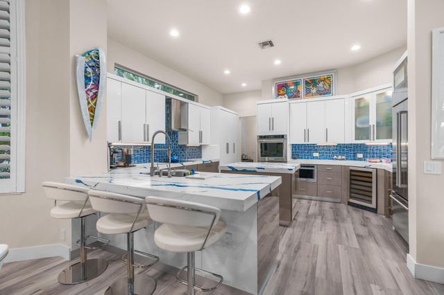 7899 Talavera Place, Delray Beach, FL 33446