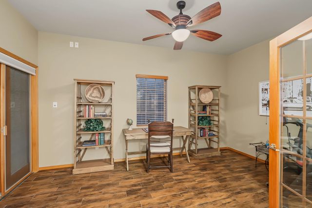 334 Vineyard Road NW, Los Ranchos, NM 87107