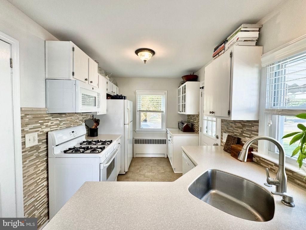 171 LOWELL AVE, Hamilton Twp, NJ 08619