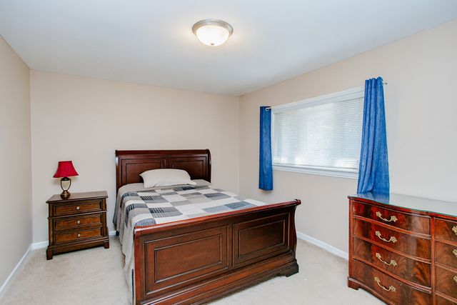 311 S Vine Avenue E, Park Ridge, IL 60068