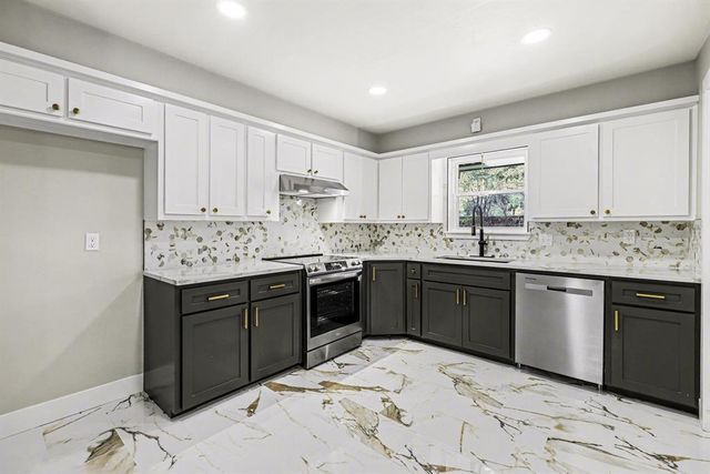 3870 Bristol Drive, Norman, OK 73072