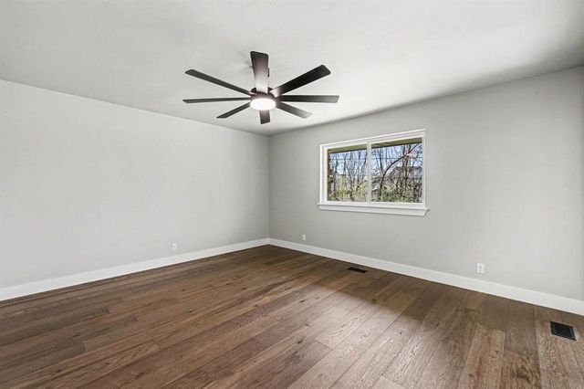 3870 Bristol Drive, Norman, OK 73072