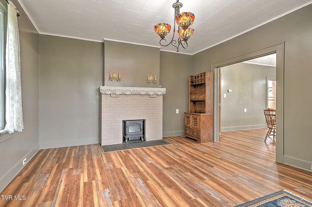1433 Highway 126, Bristol, TN 37620