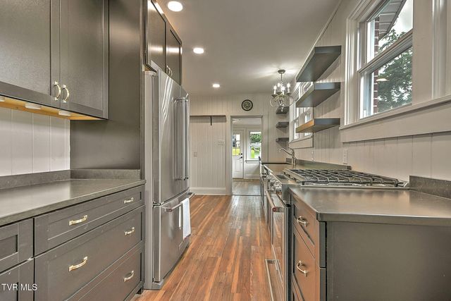 1433 Highway 126, Bristol, TN 37620