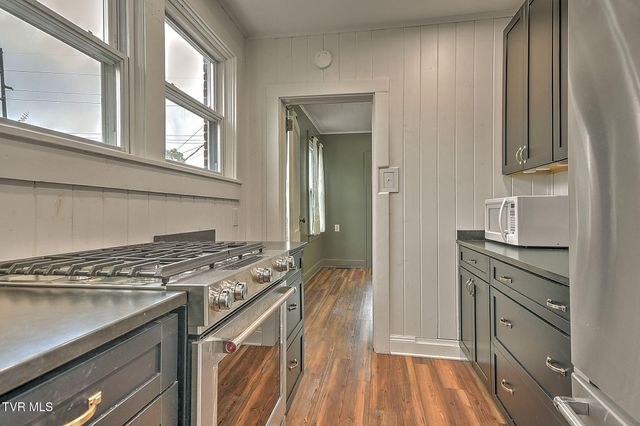 1433 Highway 126, Bristol, TN 37620