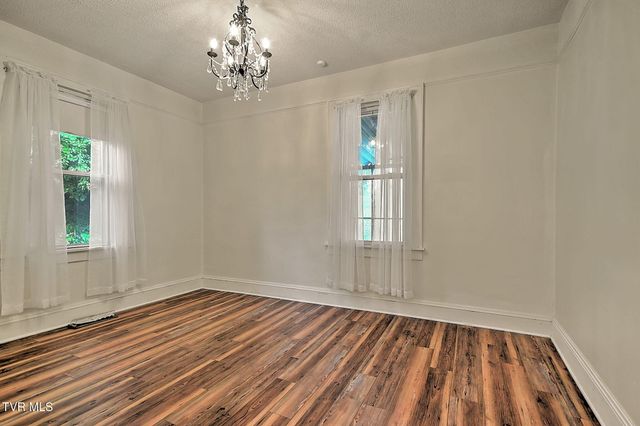 1433 Highway 126, Bristol, TN 37620