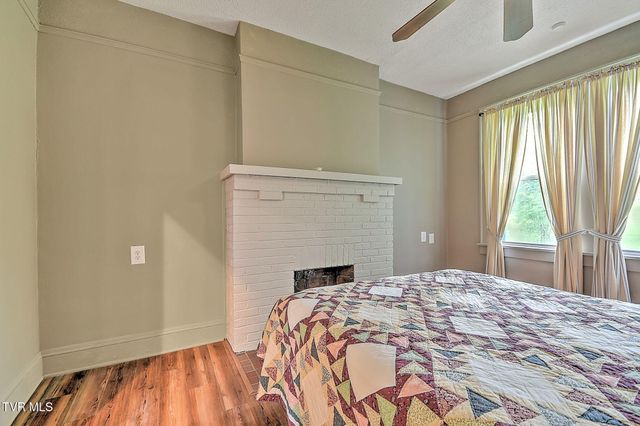 1433 Highway 126, Bristol, TN 37620