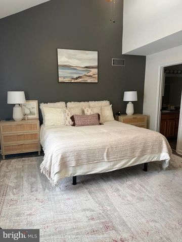 151 PEREGRINE LN, Hummelstown, PA 17036