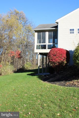 151 PEREGRINE LN, Hummelstown, PA 17036