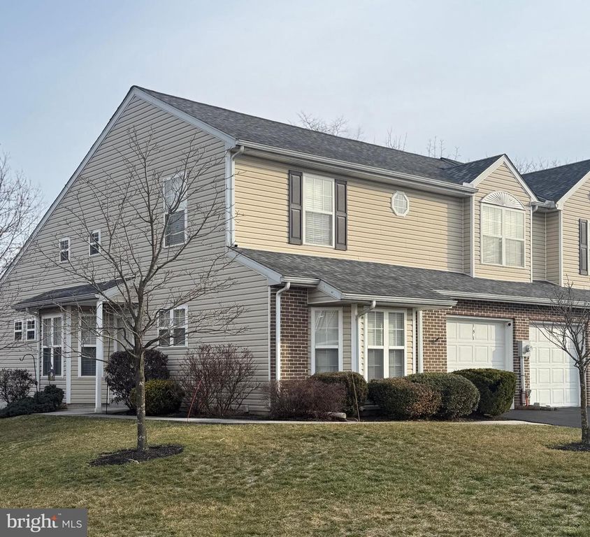 151 PEREGRINE LN, Hummelstown, PA 17036