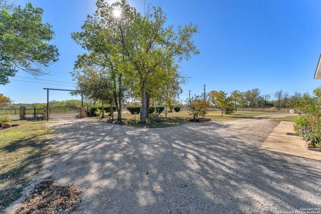 12303 pearsall, Atascosa, TX 78002