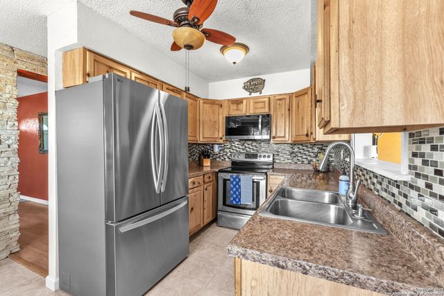 12303 pearsall, Atascosa, TX 78002