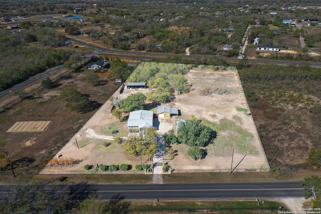 12303 pearsall, Atascosa, TX 78002