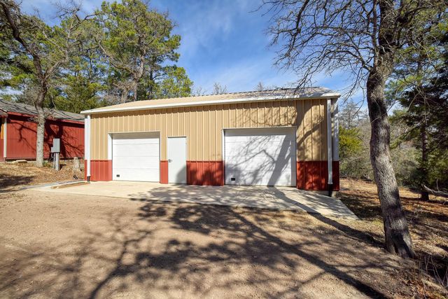 1024 Sand Hills RD, Red Rock, TX 78662