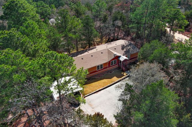 1024 Sand Hills RD, Red Rock, TX 78662