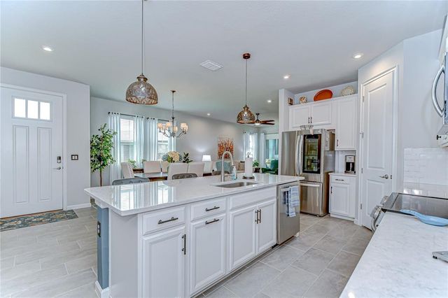 3765 MAXWELL PARK DRIVE, Sun City Center, FL 33573