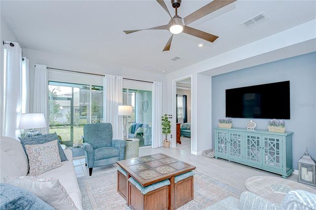 3765 MAXWELL PARK DRIVE, Sun City Center, FL 33573