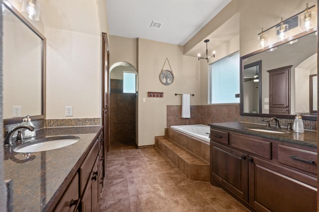 1612 High Lonesome, Leander, TX 78641
