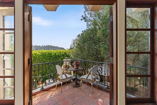 2563 Via Pisa, Del Mar, CA 92014