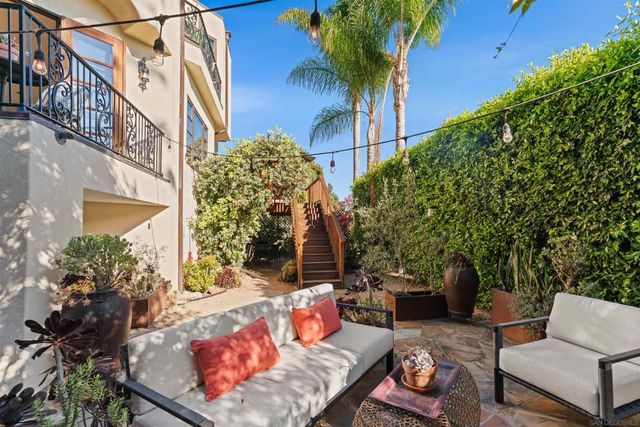 2563 Via Pisa, Del Mar, CA 92014