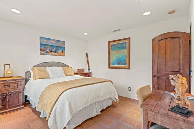 2563 Via Pisa, Del Mar, CA 92014