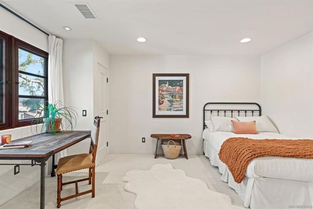 2563 Via Pisa, Del Mar, CA 92014