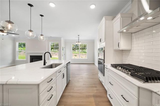 2153 Castle Stone Court, Kernersville, NC 27284
